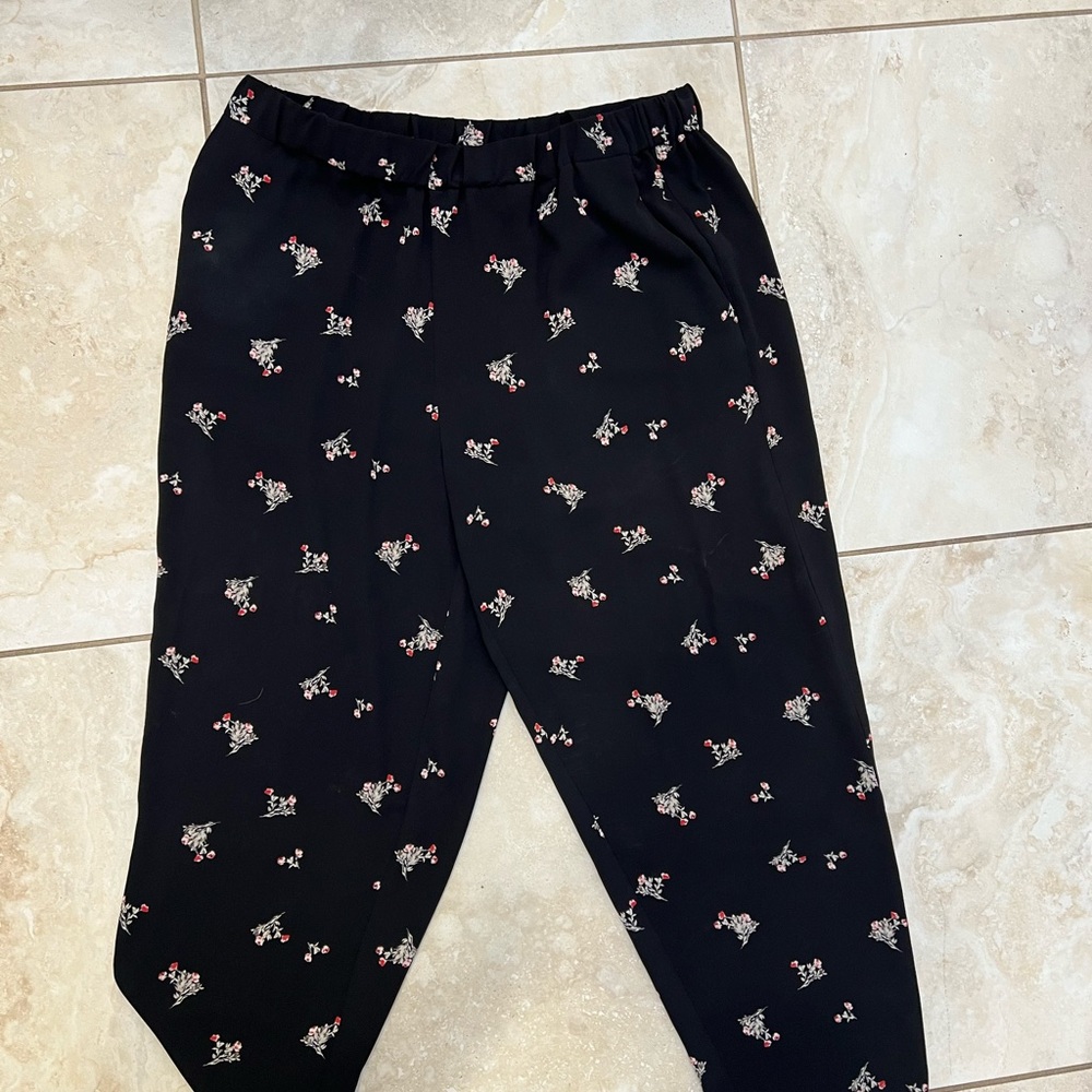 Vince Camuto floral elastic waist pants